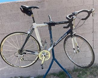 Specialized Allez Comp E5 Aerotec Road Bike Bicycle	Seat Tube: Crank Center to Seat Clamp: 23.25in
