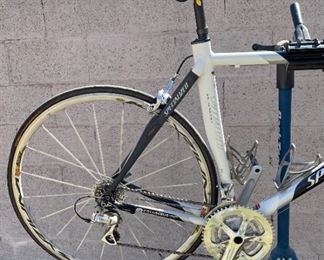 Specialized Allez Comp E5 Aerotec Road Bike Bicycle	Seat Tube: Crank Center to Seat Clamp: 23.25in
