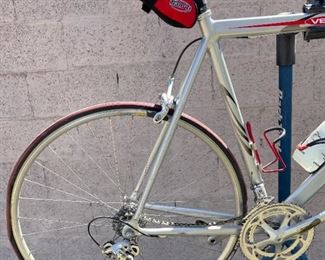 De Rosa Vega Road Bike Bicycle	Seat Tube: Crank Center to Seat Clamp: 24.5in
