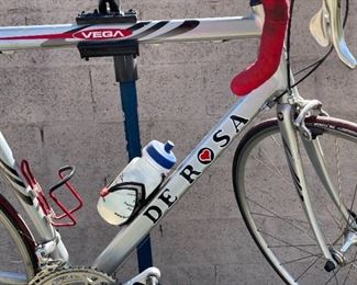 De Rosa Vega Road Bike Bicycle	Seat Tube: Crank Center to Seat Clamp: 24.5in
