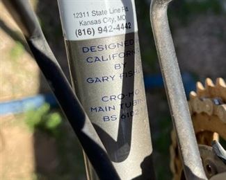 Gary Fisher Wahoo Mountain Bike	Seat Tube: Crank Center to Seat Clamp: 18.5in
