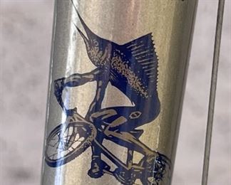 Gary Fisher Wahoo Mountain Bike	Seat Tube: Crank Center to Seat Clamp: 18.5in
