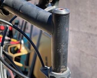 Gary Fisher Wahoo Mountain Bike	Seat Tube: Crank Center to Seat Clamp: 18.5in
