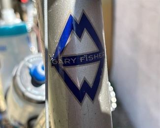 Gary Fisher Wahoo Mountain Bike	Seat Tube: Crank Center to Seat Clamp: 18.5in
