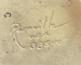 Roseville 385-10 magnolia vase	
