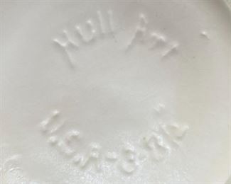 Hull Art Pottery 3-3/2	
