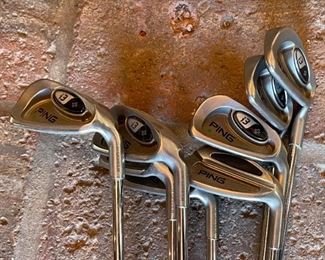 Ping i3+ irons golf clubs	
