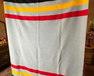 Pendleton 3 Point Blanket #6 Black Yellow Red	
