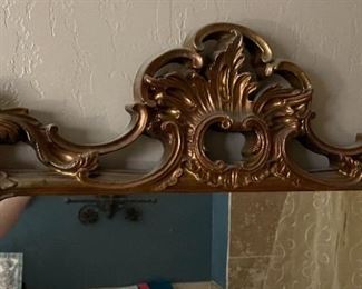 Gold Frame Mirror		
