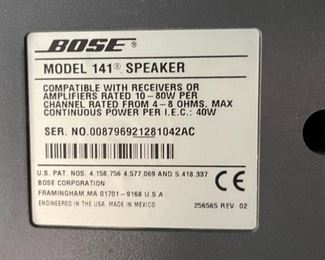 Bose 141 Bookshelf speakers		
