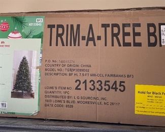 7.5ft Christmas Tree		
