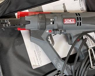 Senco Auto Feed Screwdriver DS235-AC		
