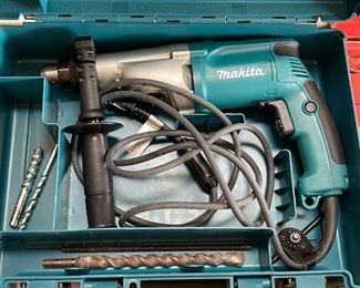 Makita Hammer Drill hp2050		
