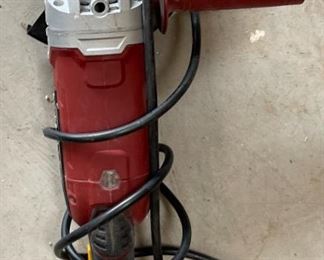 Chicago Electric 62766 7” Angle Grinder		

