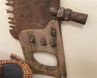 Antique Saw		
