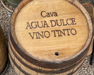 Cava Agua Dulce Vino Tinto Wine Barrel		
