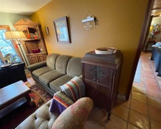 LIVE Sale Only Many, Many Items to Sell 