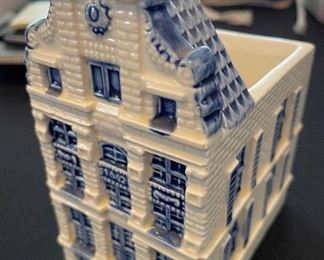 Vintage Amsterdam Canal House Delft Blauw Holland Floral Ceramic Planter