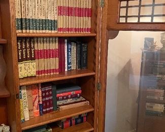 Vintage Medical and Health Encyclopedia Sets, DIY Encyclopedia Set, Popular Science Encyclopedias Handyman 