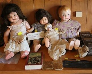 ANTIQUE DOLLS