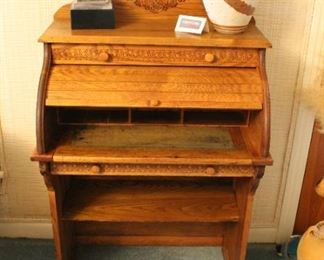 VICTORIAN WRITING DESK