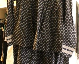 ANTIQUE PRAIRIE DRESS