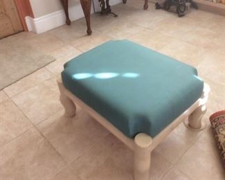 White wood ottoman
