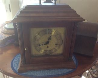 Mantle clock