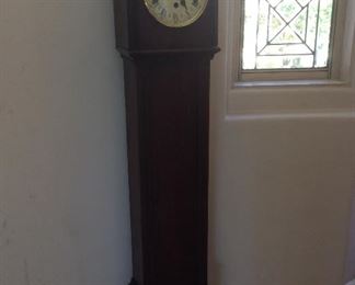 Floor clock