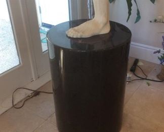 Round drum table or pedestal