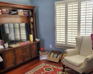 Everything must go including rugs