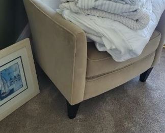 Beautiful like new micro fabric armed chair