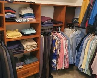 Designer mens clothing in great shape all priced to sell, from lucky brand jeans to Ralph Lauren tops