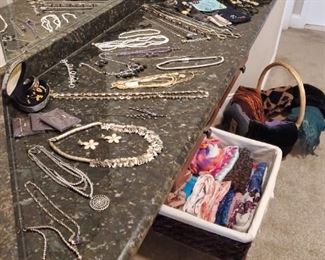 Jewelry and much costume 