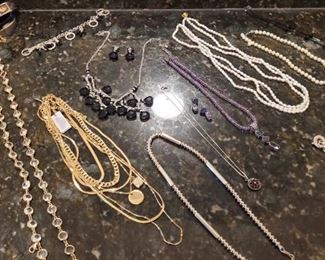 Pearls and necklaces 