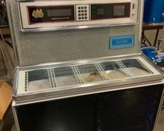 Another Seeburg jukebox - not in working condition