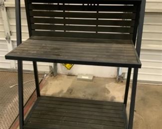 Gardening potting stand/station