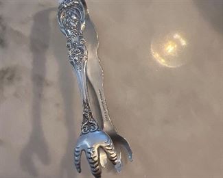 Reed & Barton Sterling Sugar Cube tongs