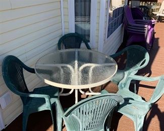 Outdoor table and chairs