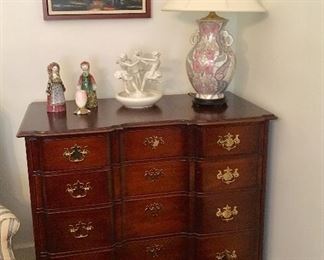 4 Drawer Chest by Kindel