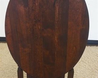 1142	WALLACE NUTTING TILT TOP TABLE, 35 1/2 IN X 35 IN X 27 1/4 IN
