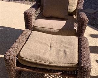 Wicker Chair w Ottoman and Reversible Cushions 2