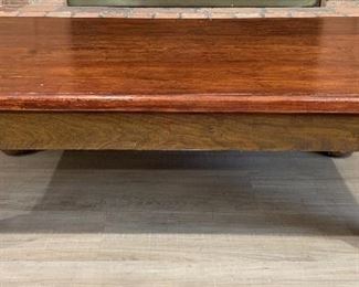 Coffee Table w Lathed Legs