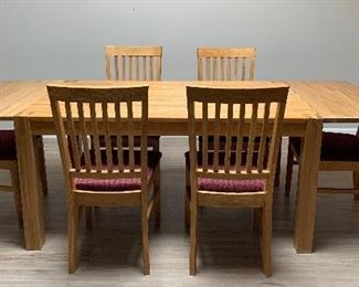Solid Oak Dining Table w 2 Extensions and 6 Chairs 3 x 6 + 17 1/2 x 2