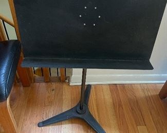 Music stand