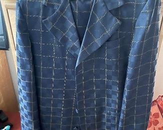 Youth Suit Size 18 Regular