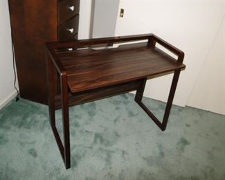 Bedside Table $20 needs to be glued on one side