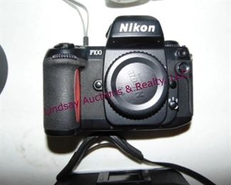 NIKON