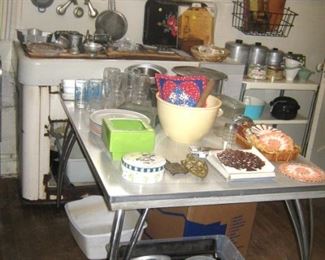 Lots of vintage kitchenware - table has one leaf