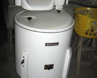 Amana wringer washer